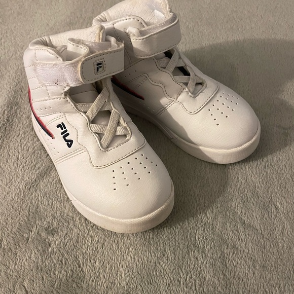 Fila - Picture 3 of 3